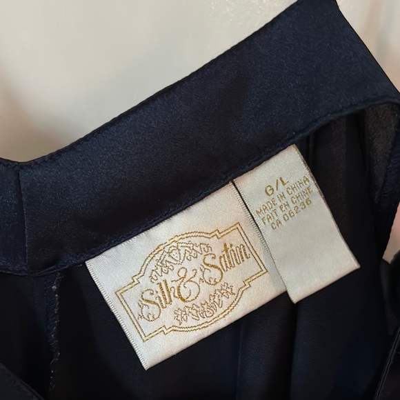 SILK & SATIN | Vintage Elegant Black Satin Shorts Jumper with Button Closure - Picture 10 of 16